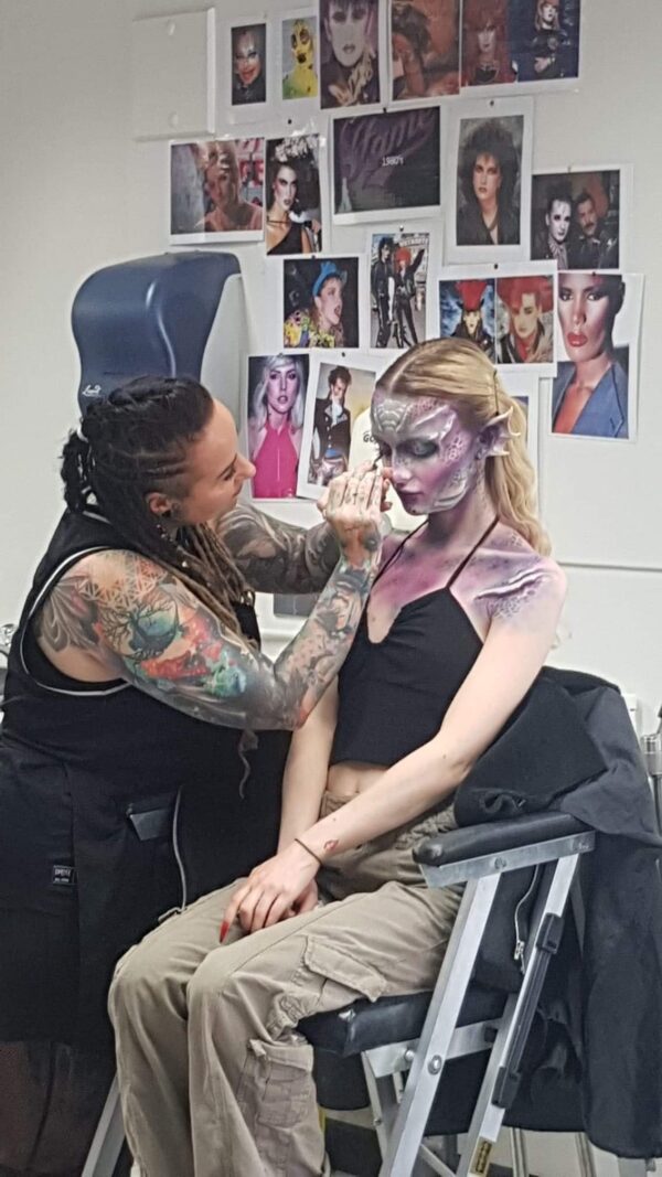 All-in-One Makeup Artist Course - Image 7