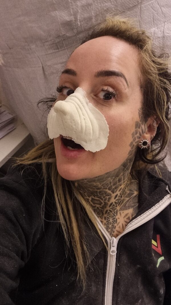 button nose