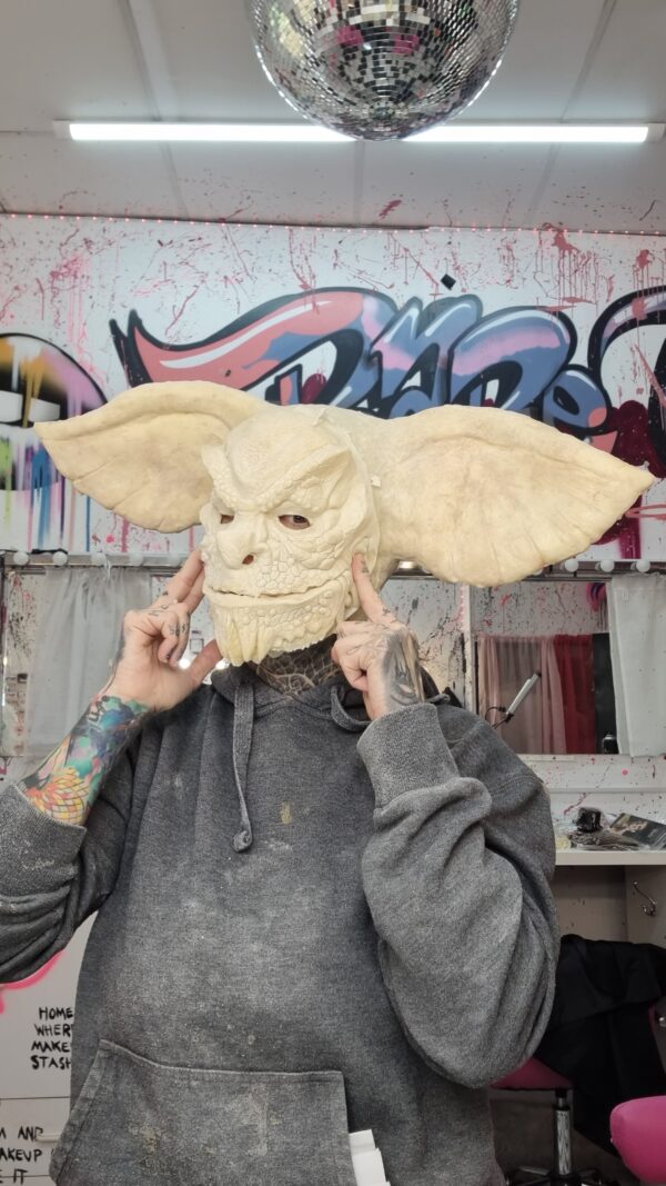 Ears cap with face