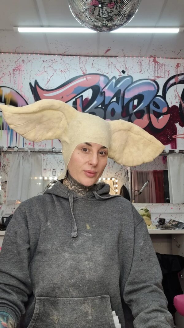 Ears cap