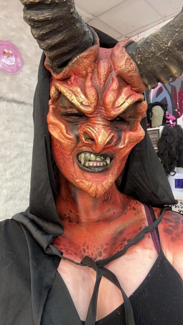 airbrush face and body paint course