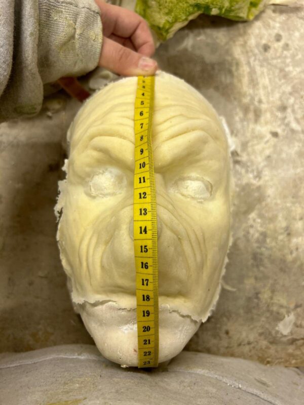 Grinch Latex Prosthetic Mask - Image 16