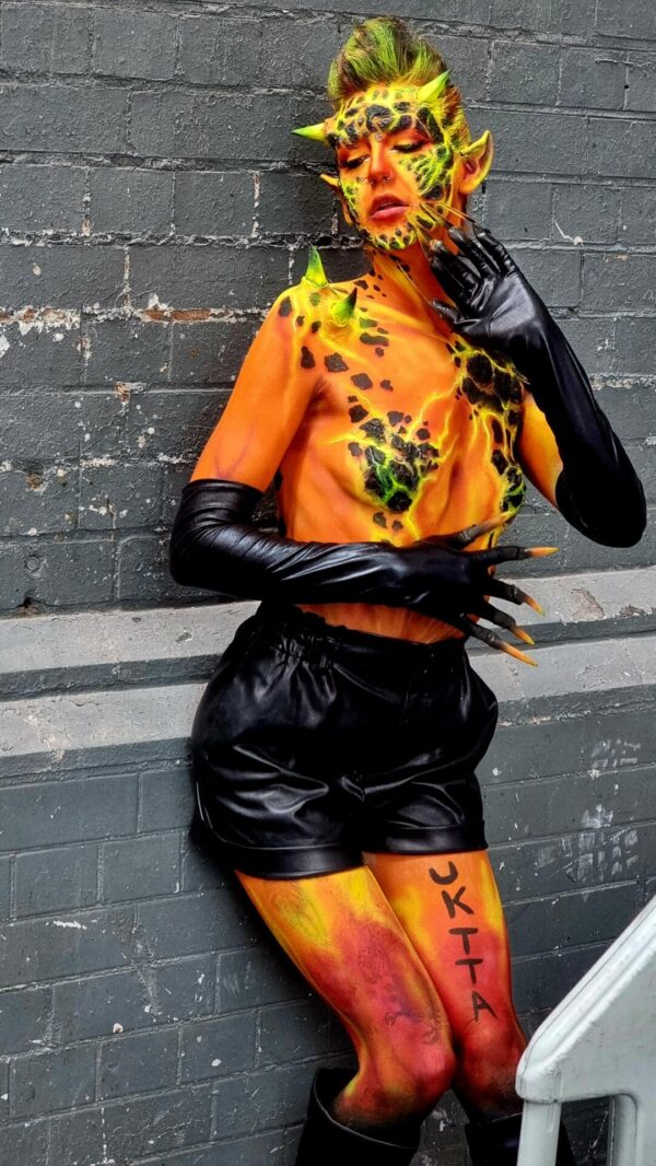 Medium latex horns - Image 8