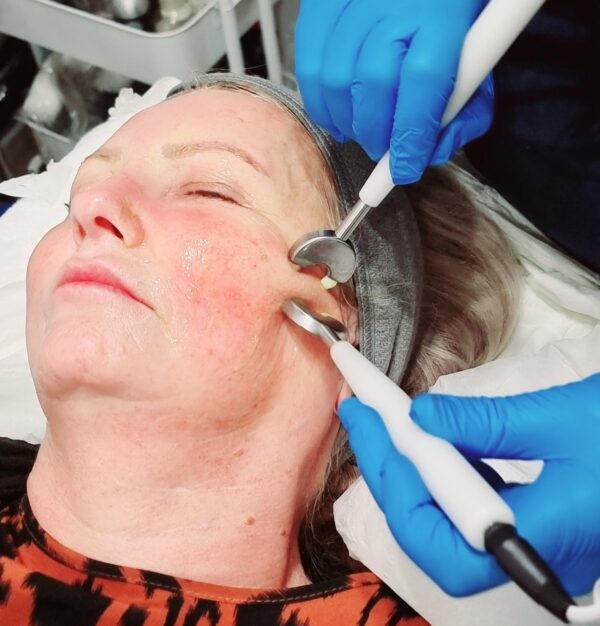 DIY facial lessons courses skin care lessons accredited