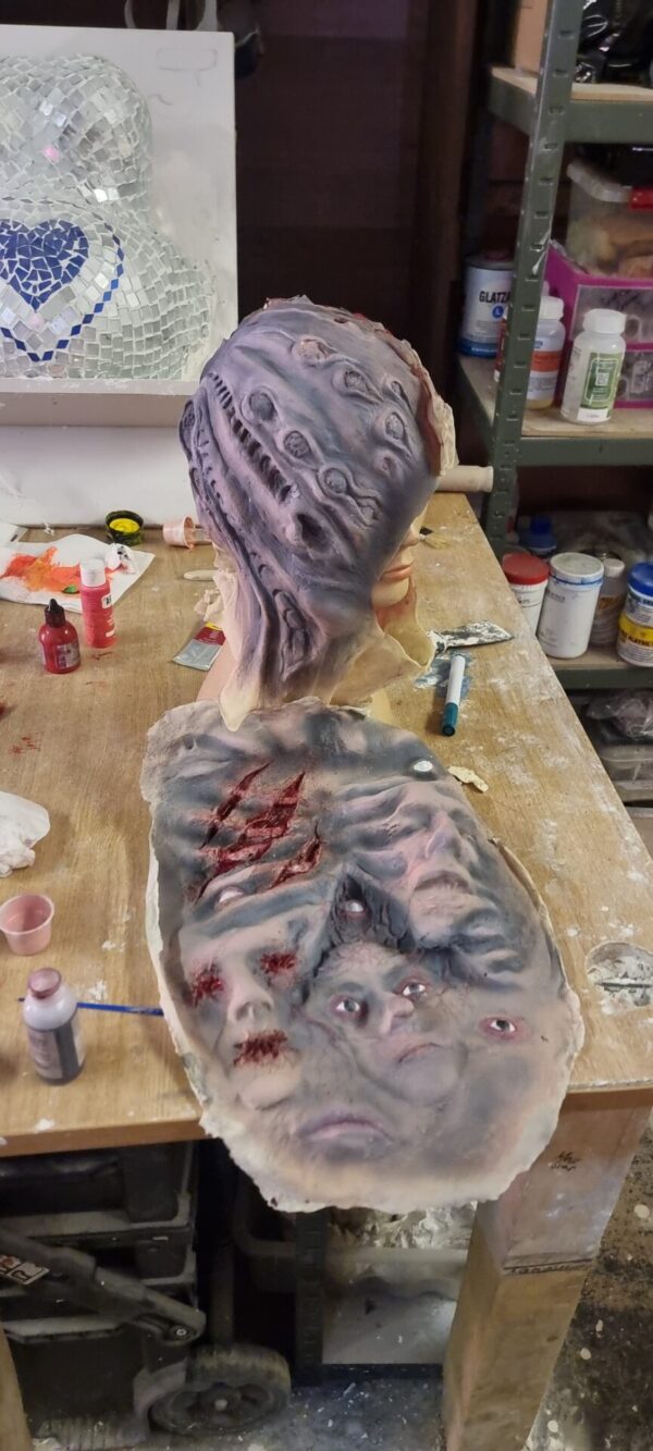 Cowl Alien Full Head Prosthetic